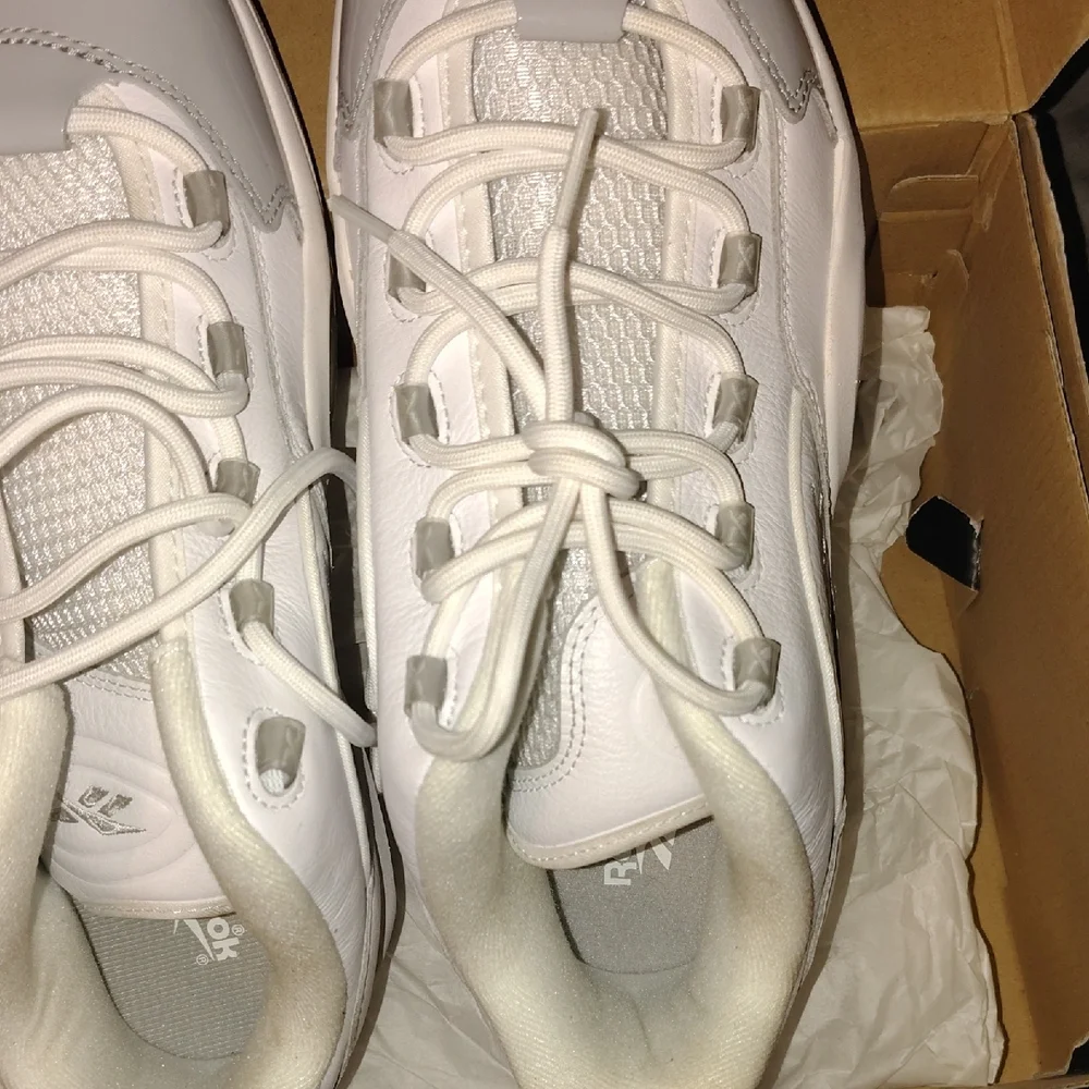 Reebok Black and White Basketball Shoes - Picture 7 of 9